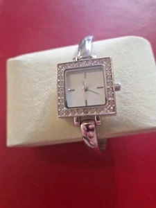 Ladies Watch - Picture 1 of 3