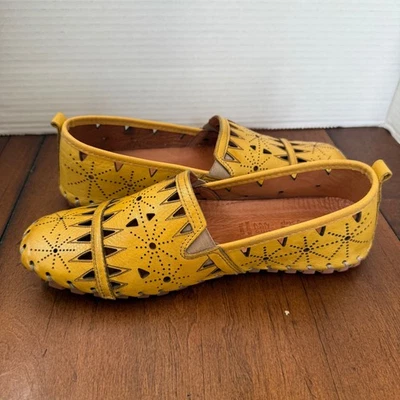 Spring Step Yellow Leather Laser Cut Slip On Loafers Women Size 7.5 - Image 1 of 4