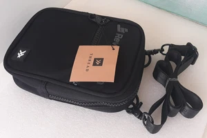 FADEN ~ kleine Umhängetasche/Schultertasche Tasche Reißverschluss abnehmbarer/verstellbarer Riemen ~ neu - Bild 1 von 14