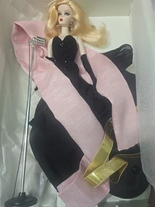 Stunning In The Spotlight Silkstone Barbie 2009 Mattel Gold Label N6603 NEW Ob - Picture 1 of 9