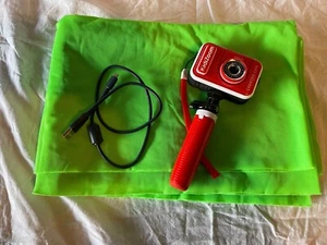 Kidizoom Creator Camera with Tripod and Green Screen, USB and Charging Cable Inc - Picture 1 of 4