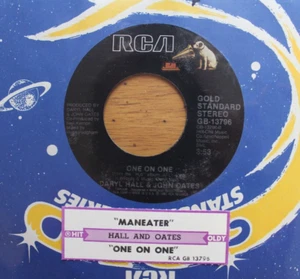DARYL HALL & JOHN OATES MANEATER / ONE ON ONE 45RPM 7" VINYL RECORD + STRIP EX - Picture 1 of 4