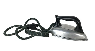 De colección Dolly Dell Juguete Ropa Plancha Entrenador Ligero Plancha Eléctrica Foto 1 de 4