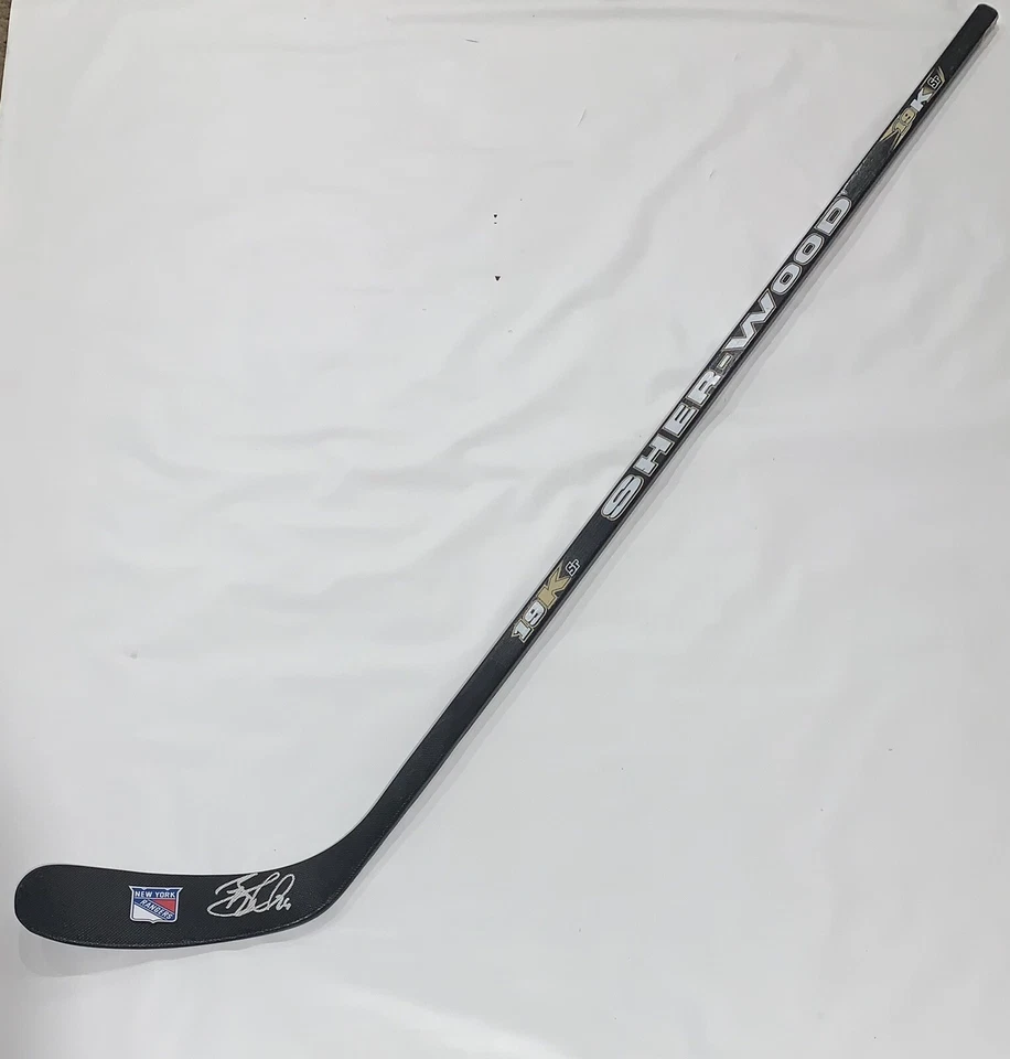 BLAKE WHEELER SIGNED FULL-SIZE HOCKEY STICK NEW YORK RANGERS AUTOGRAPHED PROOF - Image 1 of 3