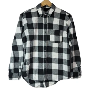 Universal Thread Flannel Top White Black XS Button Up Long Sleeve Buffalo Plaid - Picture 1 of 7