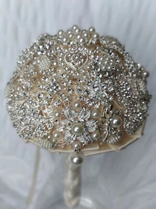 Wedding bridal brooch bouquet - Picture 1 of 6