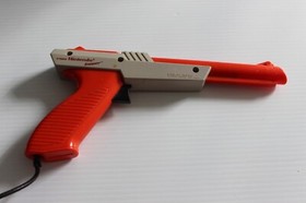 1985 Nintendo NES Zapper Orange Duck Hunt Gun Authentic NES-005 Tested