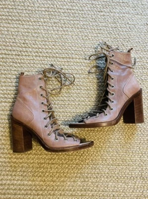 Sandalias con cordones ANN DEMEULEMEESTER 39 cuero camel tostado 9 $1650 Foto 1 de 4