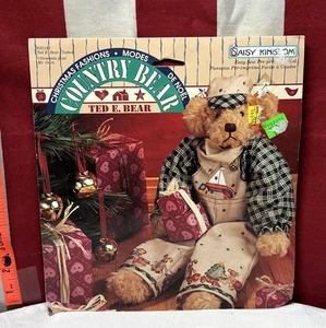 COUNTRY BEAR sewing pattern Ted E. Bear overalls & cap Daisy Kingdom 1995 - Picture 1 of 2