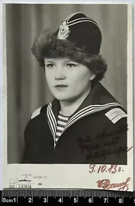 Foto antigua de la URSS, viñeta, ejército, mujeres marineras, uniforme de mujeres, retratos - Imagen 1 de 3
