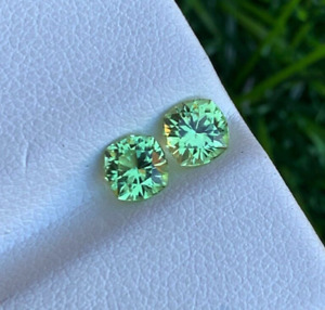 Paire péridot vert pomme 1,25 carats pour bijoux, design Marco Voltolini