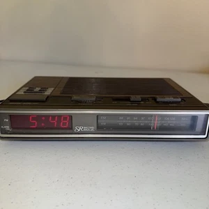 Vintage Sears AM/FM Electronic Alarm Clock Radio Red LED SR Series Tested 1983 - Picture 1 of 5