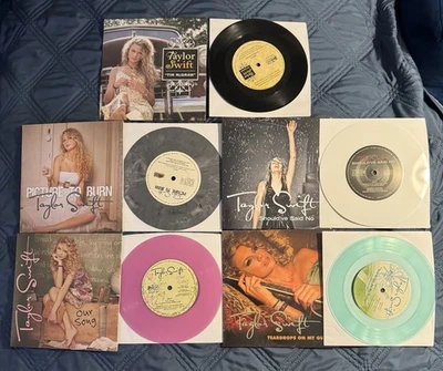 Taylor Swift Five 7” Inch Vinyl Single LP Set from Debut Album, All Like New - Image 1 of 2