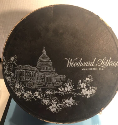 "Caja de sombrero Woodward Lothrop Washington DC 16 X 9"" mango de cuerda" Foto 1 de 4