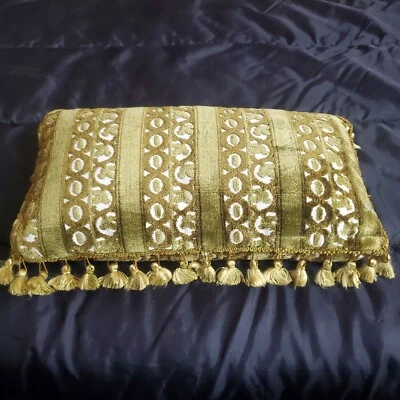 Vtg Velvet Brocade Pillow. Decorative Tapestry Tassels Fringed Granny Cottage - Image 1 of 4