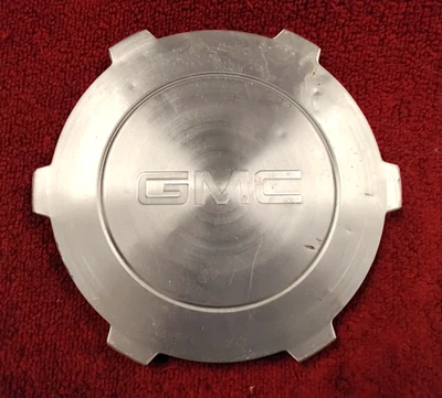 GMC Sierra 1500, Yukon XL 1500 : 2004, 2005, 2006, 2007, 8.5-inch Center Cap - Image 1 of 4
