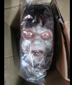 Muy Muy Raro * Regan El Exorcista * Animatronic 5 Pies Deco Halloween Utilería Nuevo en Caja👌 - Imagen 1 de 11