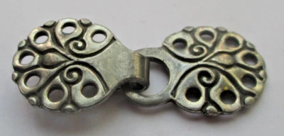 Ancienne Attache argent vieilli boucle ceinture gilet cape accessoire vintage 66 - Photo 1/3