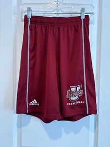 UMass Minutemen Basketball Adidas Maroon Team Issued Shorts 9” Men’s Small - Picture 1 of 4
