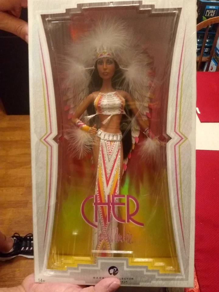 Bob Mackie 2007 etiqueta negra Cher indio media raza  Foto 1 de 1