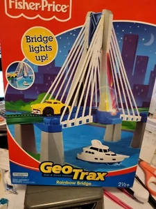 New Fisher-Price Geo Trax Rail and Road Rainbow Bridge - Picture 1 of 3