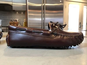 NUOVE scarpe da guida classiche da donna MINNETONKA #698 marrone scuro taglia 7 - Foto 1 di 11
