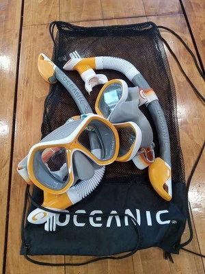 Oceanic Tempered Glass  Scuba Diving Goggles 2 Pairs with Snorkels - Image 1 of 4