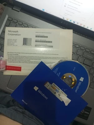 Microsoft Windows 8.1  Pro x64 Bit English  OEI DVD w/ cd key and sticker (New) - Image 1 of 3