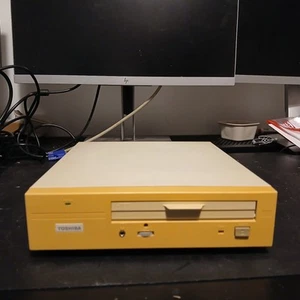 Toshiba External Caddy CD ROM Drive SCSI CN50 Connector | Powers On - Afbeelding 1 van 7