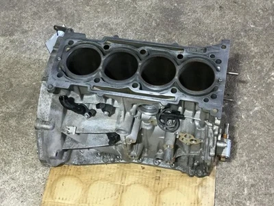 BLOQUE MOTOR 2.0L 4 CILINDROS TURBO SE ADAPTA A 18 MERCEDES BENZ CLASE C 22838 Foto 1 de 4