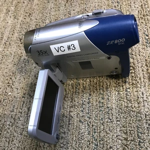 Cannon ZR800 NTSC Digital Video Camcorder UNIT ONLY* - Picture 1 of 11