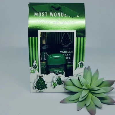 New Bath & Body Works Vanilla Bean Noel Mini Travel Size 3 Piece Gift Set - Image 1 of 4
