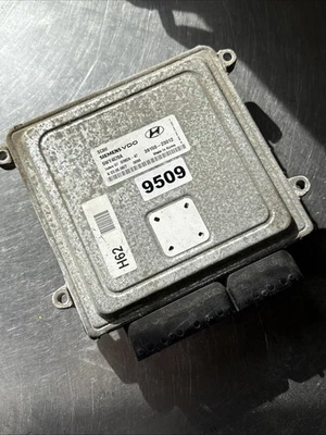 ENGINE COMPUTER HYUNDAI ELANTRA 2007 2008 2009 2010 39150-23012 AT ECM PCM OEM Foto 1 de 4