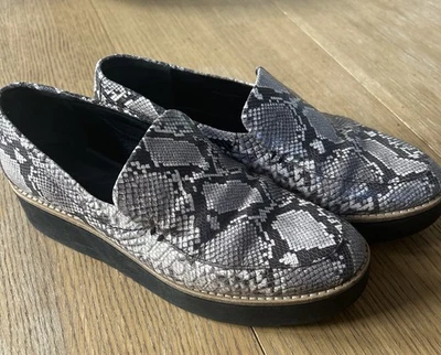 VINCE Zeta Leather Snakeskin Platform Loafer 8 Lug Embossed Snake Slip-On - Image 1 of 4