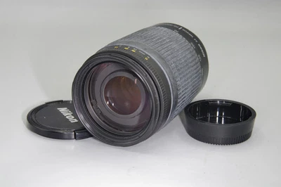 Lente Nikon AF Nikkor 70–300 mm f/4–5,6G – Zoom teleobjetivo FX – Ligero – MF/AF Foto 1 de 4