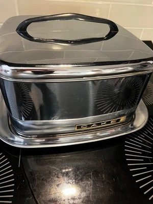 Portador de pasteles Lincoln Beautyware moderno de mediados de siglo cromado cuadrado 13 x 13" EE. UU. Foto 1 de 4