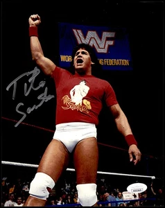 Foto WWE Tito Santana 8x10 con autógrafo (certificado de autenticidad JSA) - Imagen 1 de 3