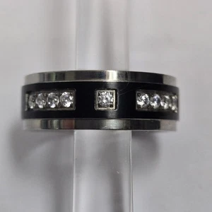 Alianza de boda de titanio sólido de dos tonos negra IP centro circonita cúbica talla 10 - Imagen 1 de 6