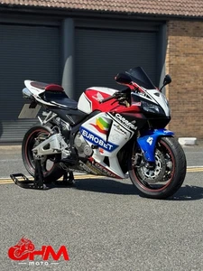 Honda CBR 600 RR-5 - Picture 1 of 21