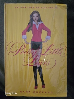 Pretty Little Liars Box Book Set 1-4 by Sara Shepard Foto 1 de 4