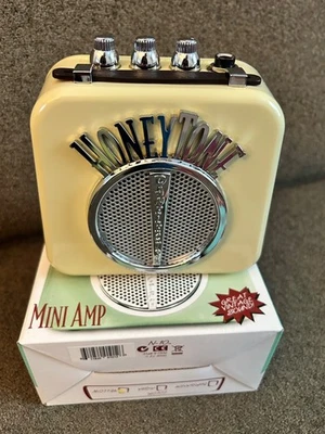 Honey Tone guitar amp - image 1 of 3