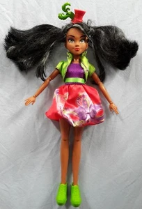 1x Disney Descendants Puppe Freddie Doll Neon Lights Ball Isle of the Lost - Bild 1 von 16