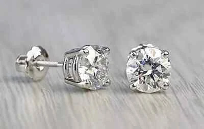 Aretes solitarios de diamantes creados de corte redondo de 2 quilates enchapados en oro blanco de 18 k Foto 1 de 4