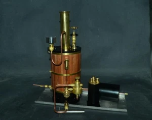 Modelos de caldera vertical con regulador P5B para máquina de vapor marina - Imagen 1 de 9