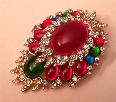 SPILLA  MAHARANI  JACKIE KENNEDY ONASSIS  GIADA, RUBINI, BRILLANTI, ARGENTO/ORO! - Immagine 1 di 4