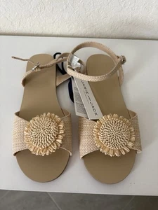 Toddler Girl's JANIE & JACK Size  4K Sandals Rattan With Flower NWT - Picture 1 of 3