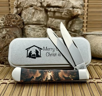 Cuchillo de bolsillo Case XX USA 2025 infusión de color NAVIDAD pesebre trampero con estaño Foto 1 de 4