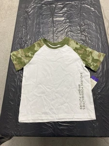 Boys T Shirt White Army Fatigue Size 5 - Picture 1 of 1