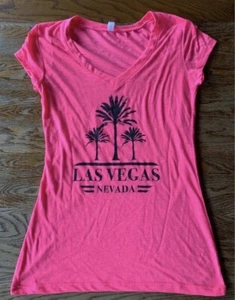 Hot Coral Pink Glittery Palm Trees Las Vegas Tourist Tee med Y2K Vintage - Picture 1 of 5