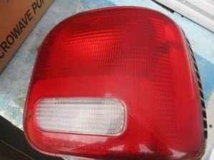 Dodge Ramvan 1994 a 2003 luz trasera derecha o.e.m. estado del conductor diario usado - Imagen 1 de 5